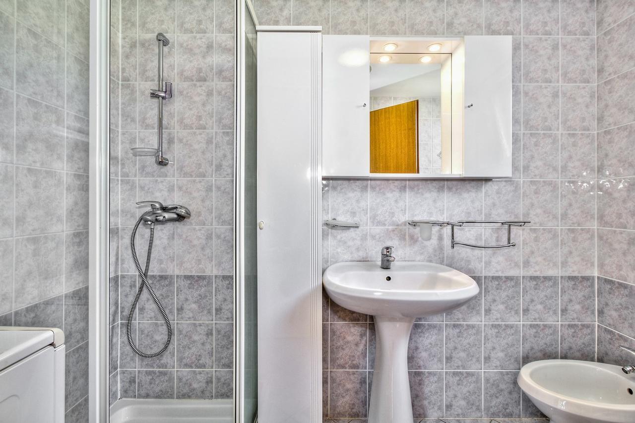 Lana House With Apartment Petrovija 外观 照片